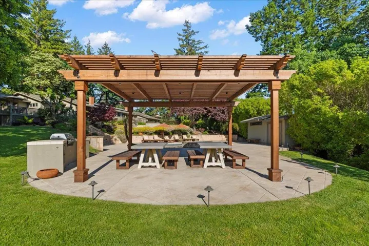 25896 Adams Road, Los Gatos, California 95033