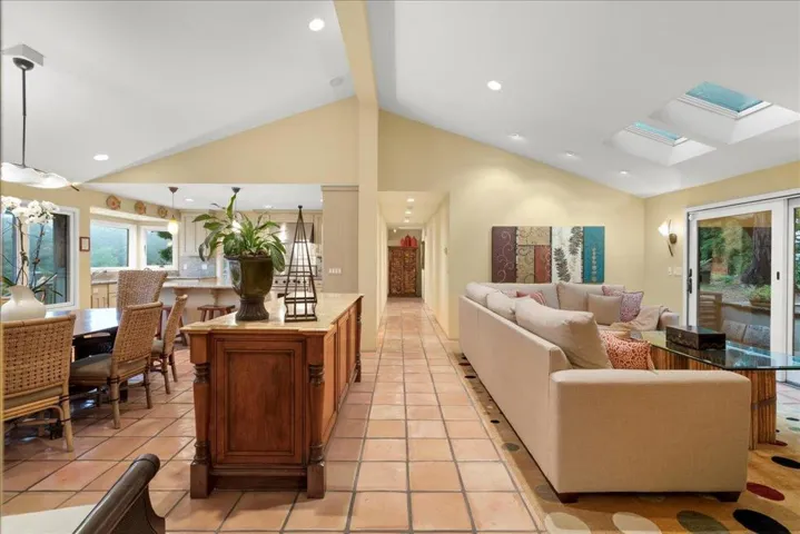 25896 Adams Road, Los Gatos, California 95033