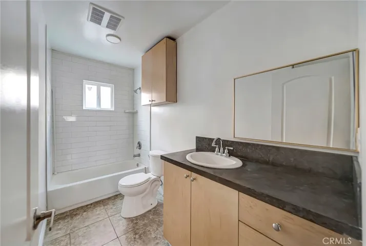6735 Elmer Avenue Unit 9, North Hollywood, California 91606