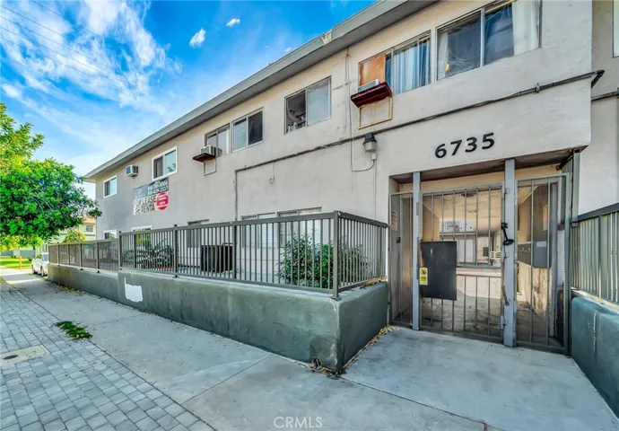 6735 Elmer Avenue Unit 9, North Hollywood, California 91606