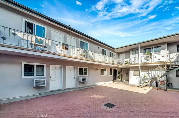 6735 Elmer Avenue Unit 9, North Hollywood, California 91606