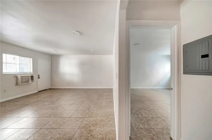 6735 Elmer Avenue Unit 9, North Hollywood, California 91606