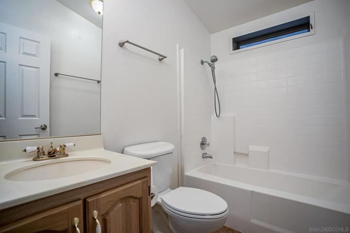 11949 Riverside Dr Unit Spc 186, Lakeside, California 92040