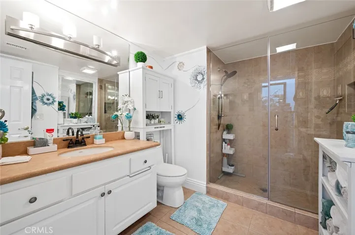 upstairs bathroom