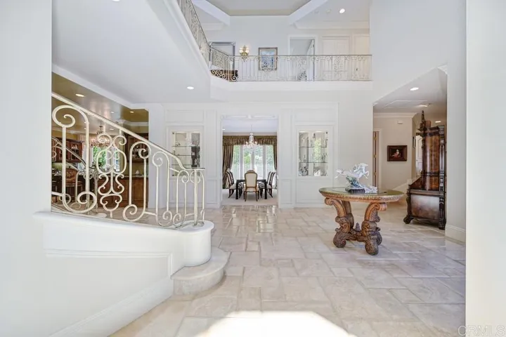 7210 Aviara Drive, Carlsbad, California 92011
