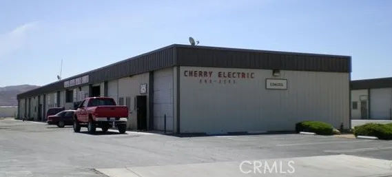 13625 Manhasset Road Unit 4, Apple Valley, California 92308