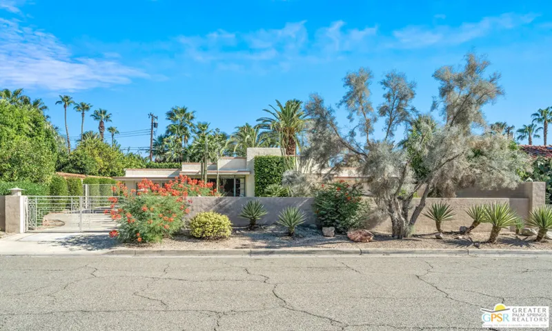 252 E Ocotillo Avenue, Palm Springs, California 92264