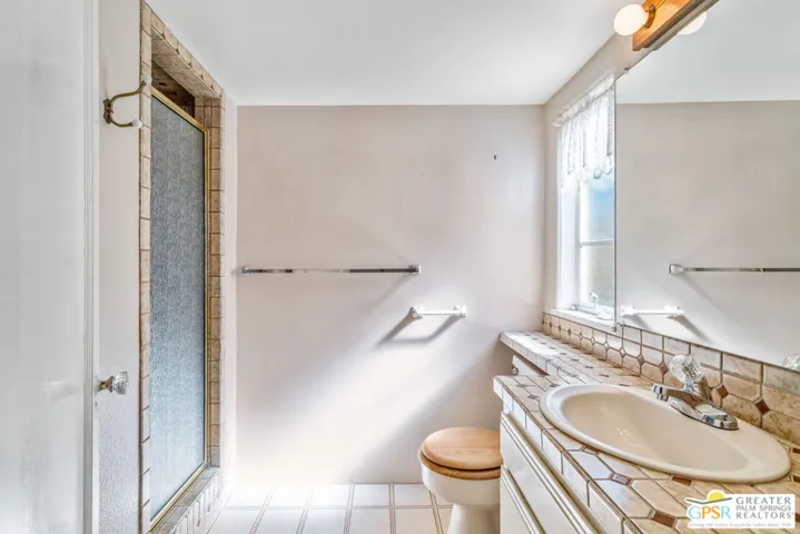 252 E Ocotillo Avenue, Palm Springs, California 92264