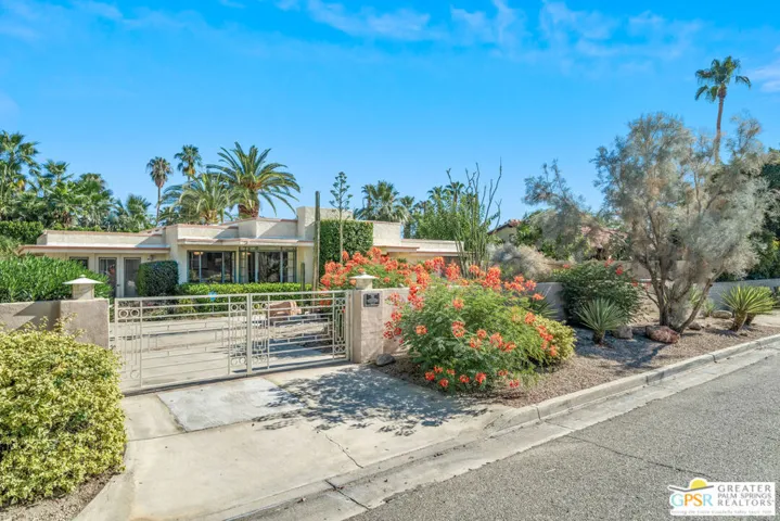 252 E Ocotillo Avenue, Palm Springs, California 92264