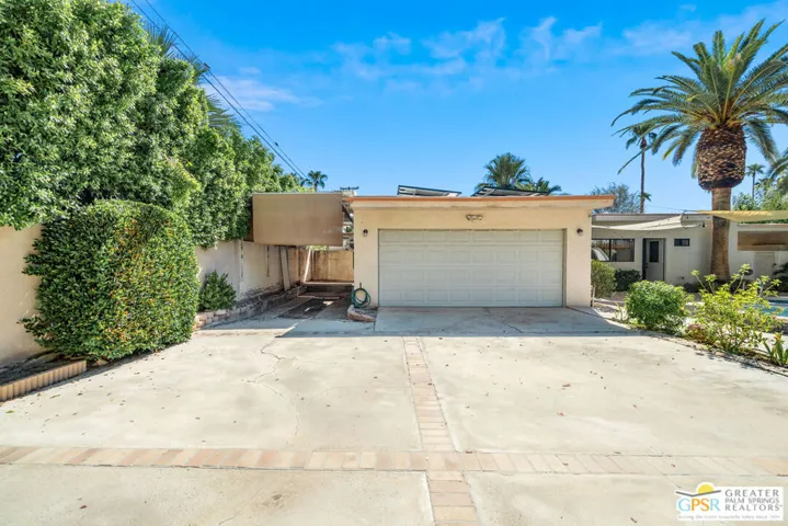 252 E Ocotillo Avenue, Palm Springs, California 92264