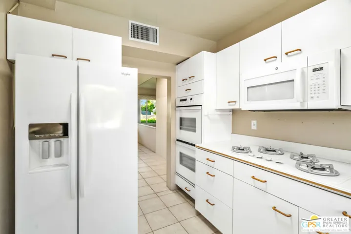 252 E Ocotillo Avenue, Palm Springs, California 92264