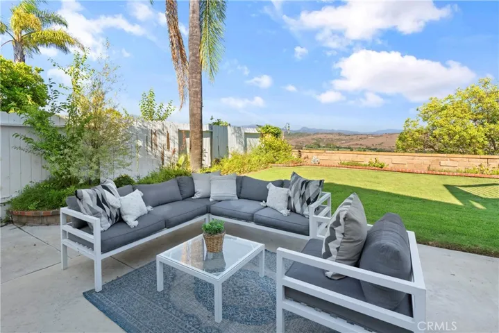 24836 Tabuenca, Mission Viejo, California 92692