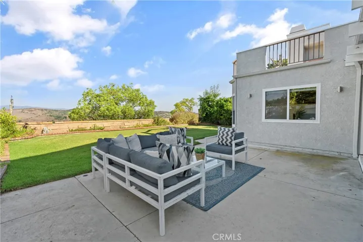 24836 Tabuenca, Mission Viejo, California 92692