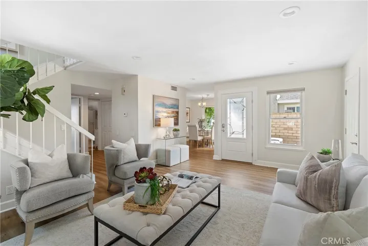 24836 Tabuenca, Mission Viejo, California 92692