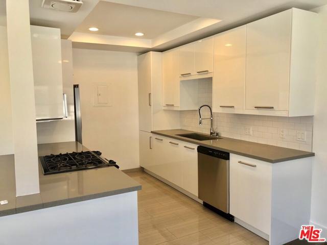 615 Ocean Avenue Unit G, Santa Monica, California 90402