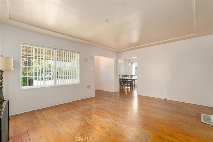 Hardwood Floors with mountain view!