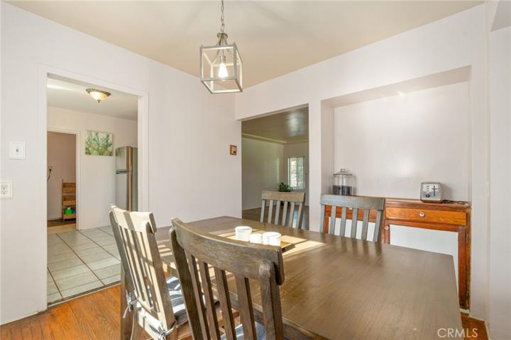 Dining Area leading to kitchen