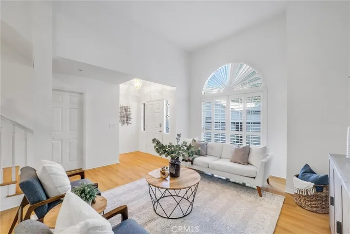 801 W Foothill Boulevard Unit F, Monrovia, California 91016