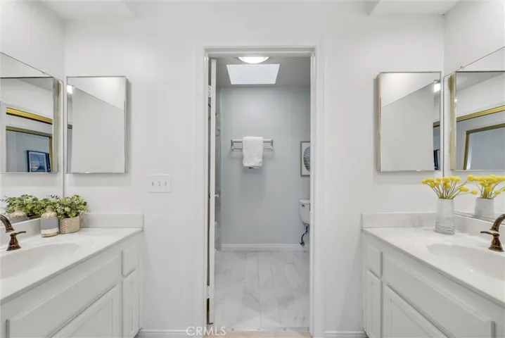 801 W Foothill Boulevard Unit F, Monrovia, California 91016