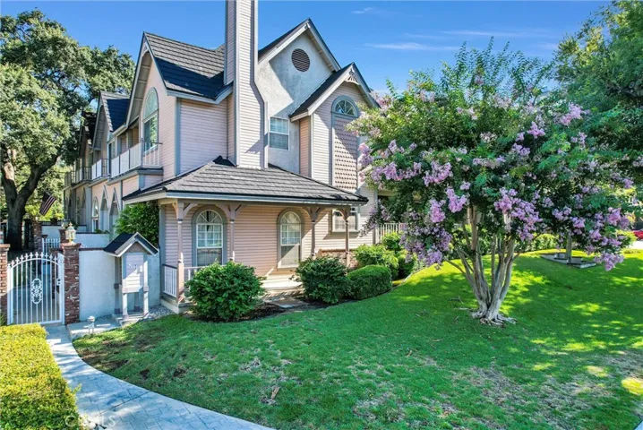 801 W Foothill Boulevard Unit F, Monrovia, California 91016