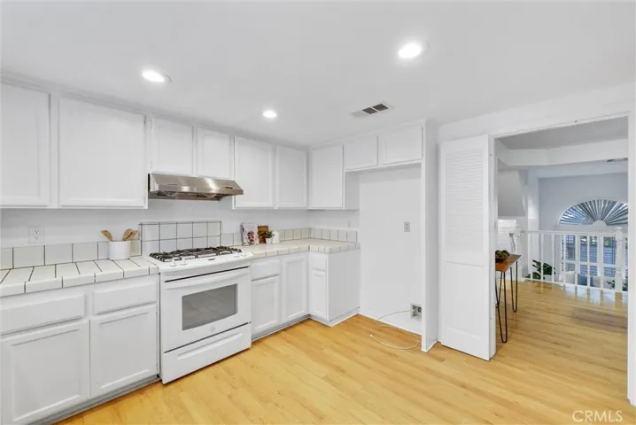 801 W Foothill Boulevard Unit F, Monrovia, California 91016