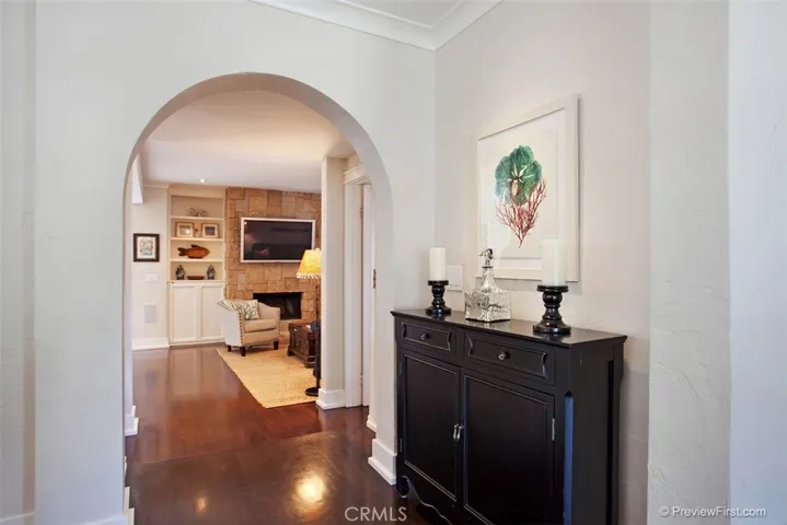 441 Carnation Avenue, Corona del Mar, California 92625