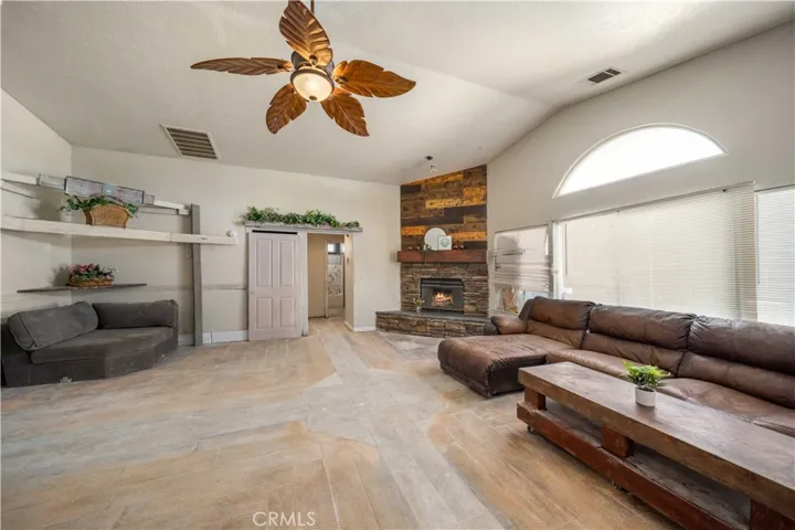 13812 Windward Lane, Helendale, California 92342