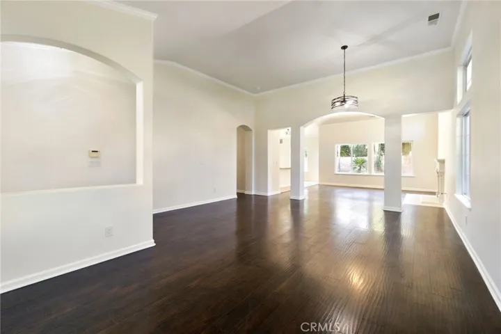 2143 E Turnberry E Avenue, Fresno, California 93730