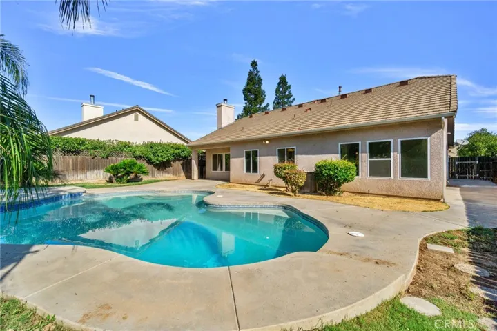 2143 E Turnberry E Avenue, Fresno, California 93730