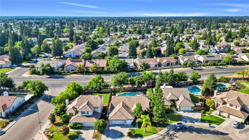 2143 E Turnberry E Avenue, Fresno, California 93730