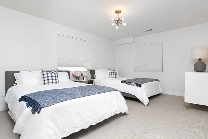 947 Balboa W Boulevard, Newport Beach, California 92661