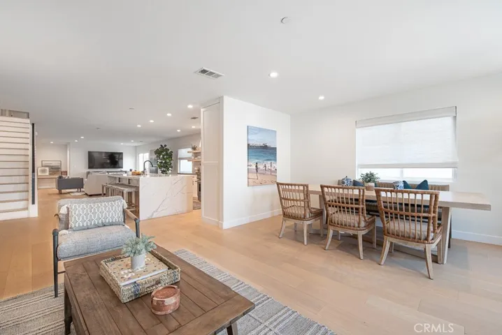 947 Balboa W Boulevard, Newport Beach, California 92661