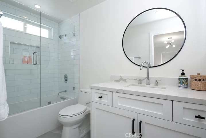 947 Balboa W Boulevard, Newport Beach, California 92661