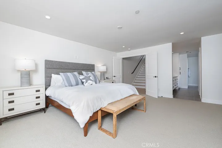 947 Balboa W Boulevard, Newport Beach, California 92661