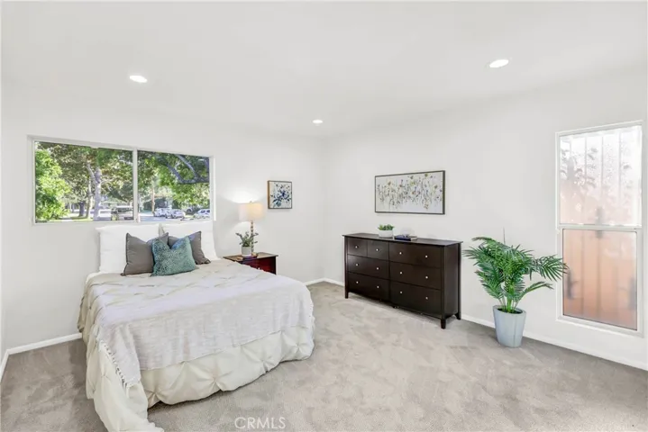 5400 E La Pasada Street, Long Beach, California 90815