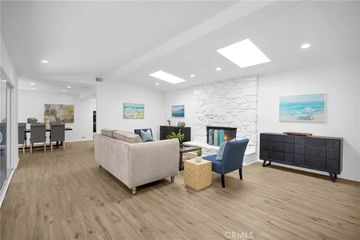 5400 E La Pasada Street, Long Beach, California 90815