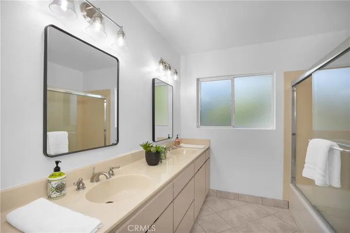 5400 E La Pasada Street, Long Beach, California 90815