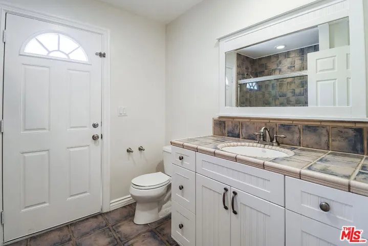 21757 Ulmus Drive, Woodland Hills, California 91364