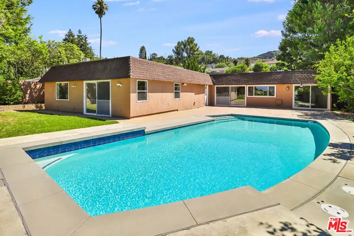 21757 Ulmus Drive, Woodland Hills, California 91364