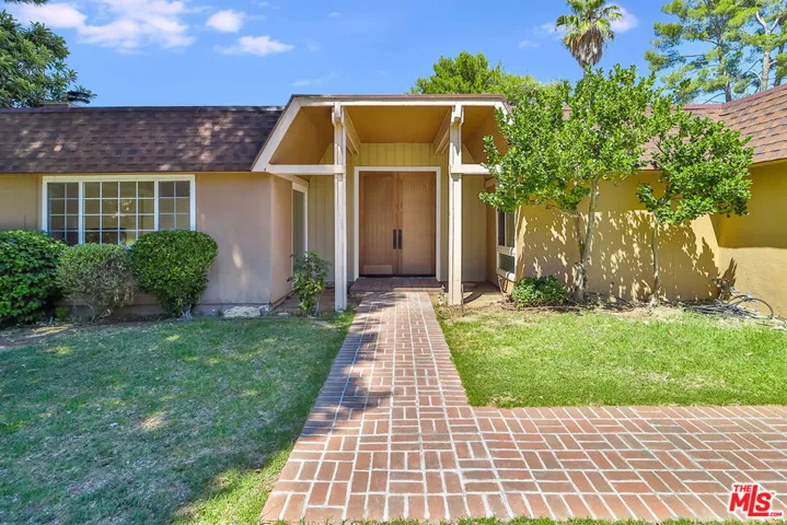 21757 Ulmus Drive, Woodland Hills, California 91364
