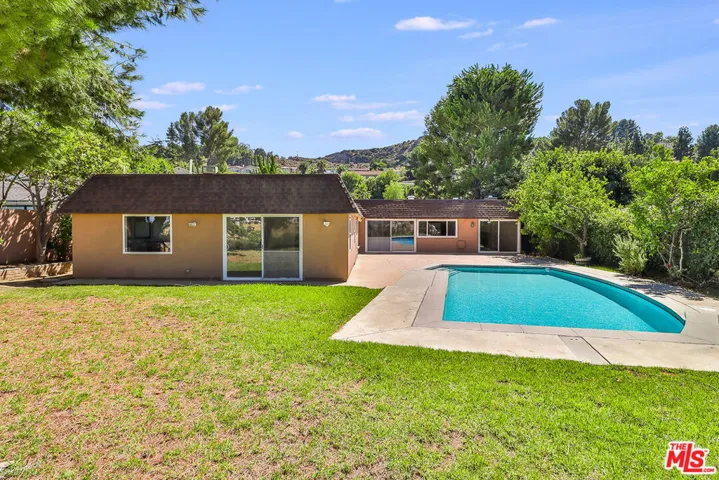 21757 Ulmus Drive, Woodland Hills, California 91364