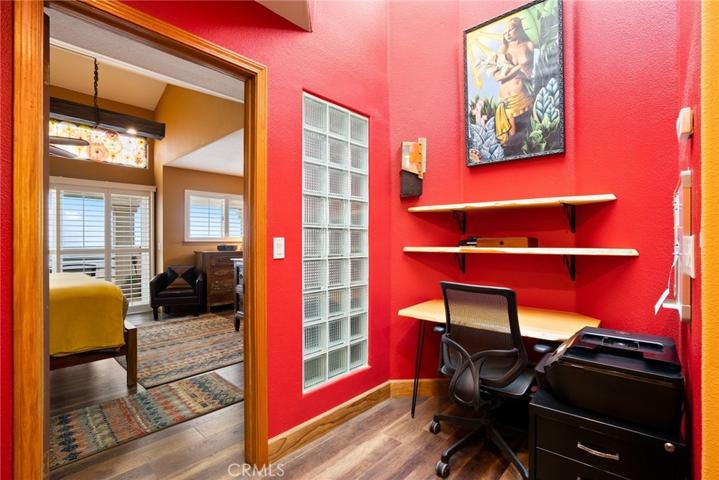 Office /sitting area upstairs