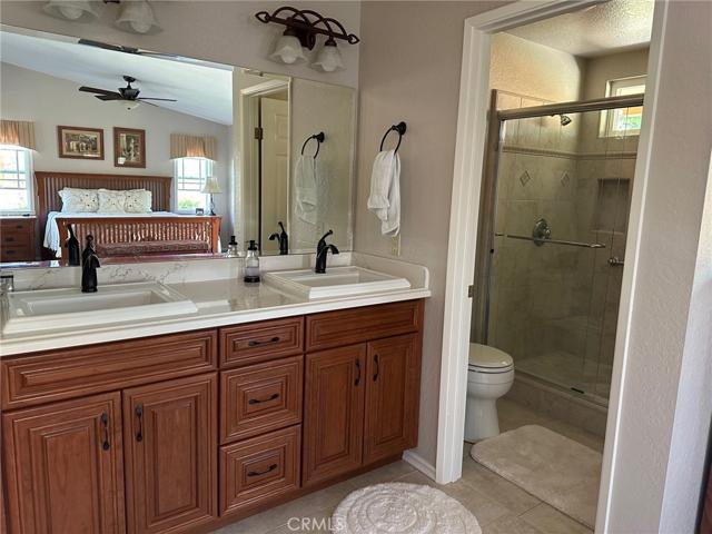DUAL SINKS!
