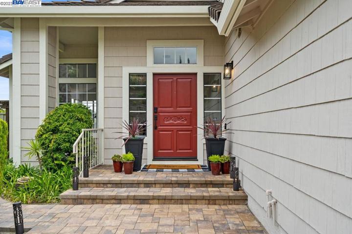 7437 Las Palmas Way, Dublin, California 94568