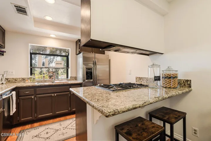 5728 Skyview Way Agoura Hills-large-011-