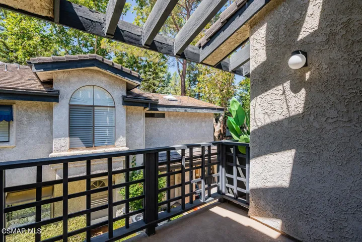 5728 Skyview Way Agoura Hills-large-021-