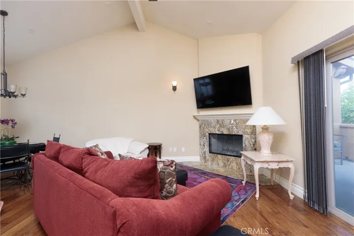 2106 Mathews Avenue B, Redondo Beach, California 90278