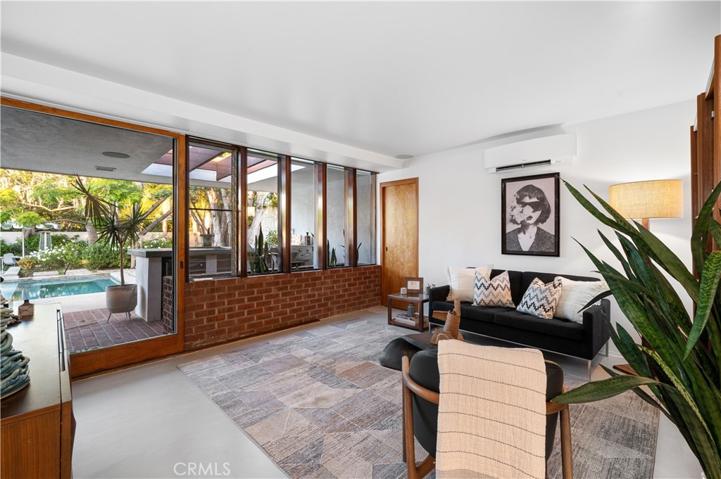 5281 E El Roble Street, Long Beach, California 90815