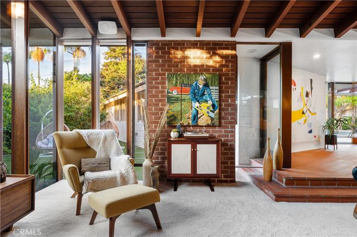 5281 E El Roble Street, Long Beach, California 90815