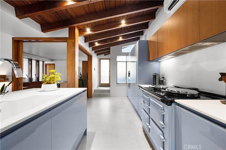 5281 E El Roble Street, Long Beach, California 90815